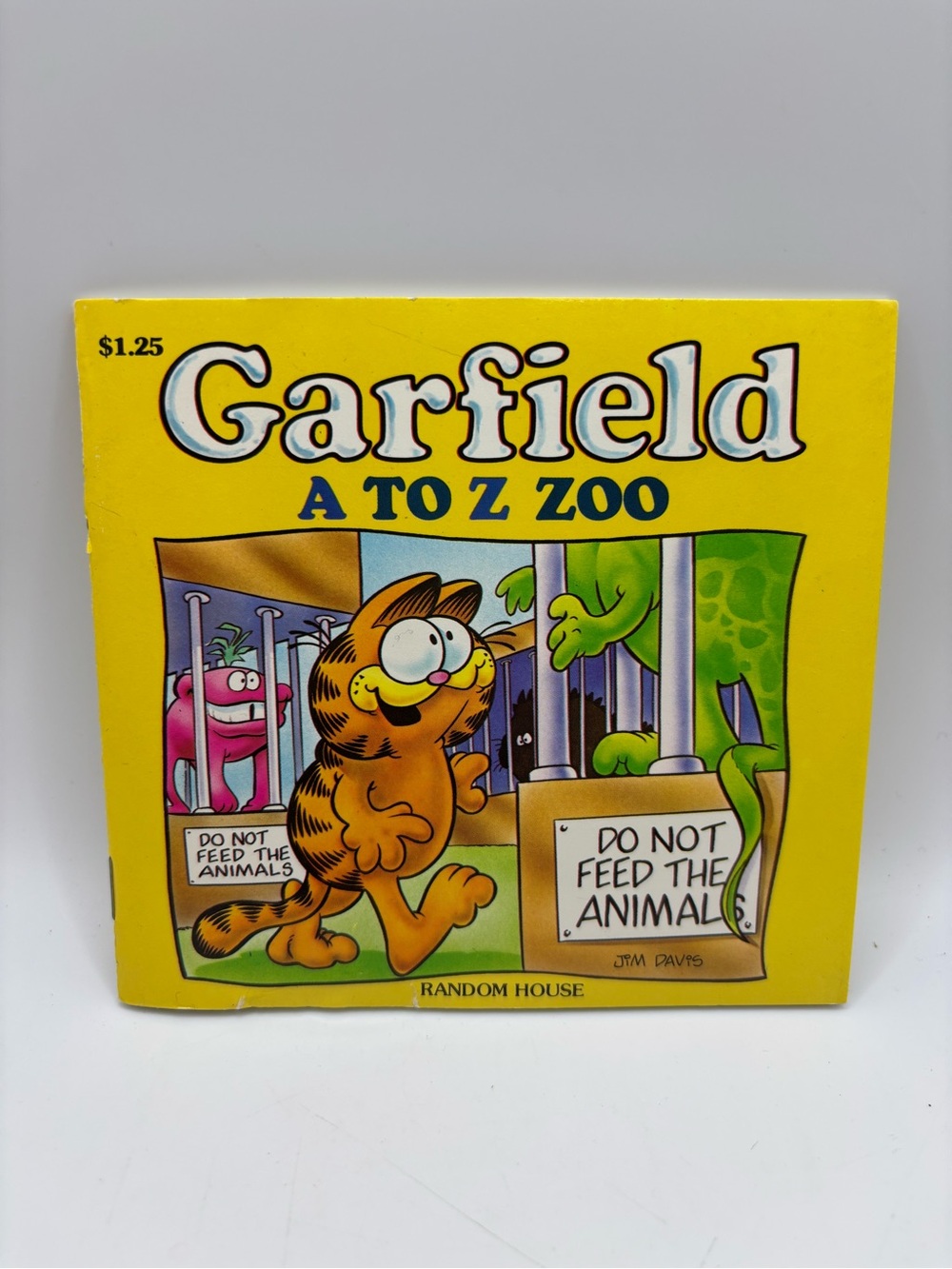 Vintage Garfield A to Z Zoo Mini StoryBook Jim Davis Random House 1984